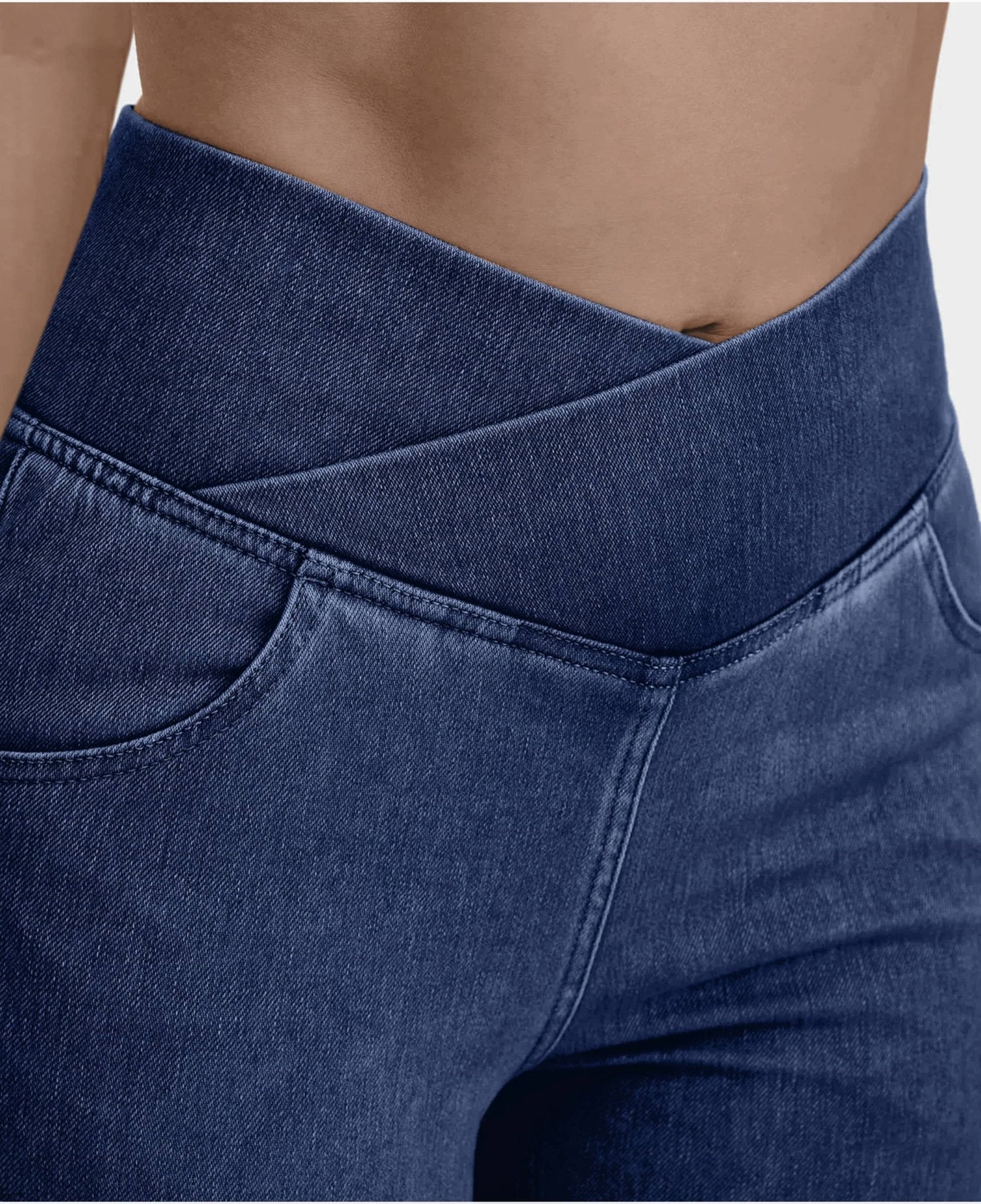 Calça Jeans de Cintura Alta Cruzada [CALÇA EFEITO BARRIGA CHAPADA] - Direct Ofertas