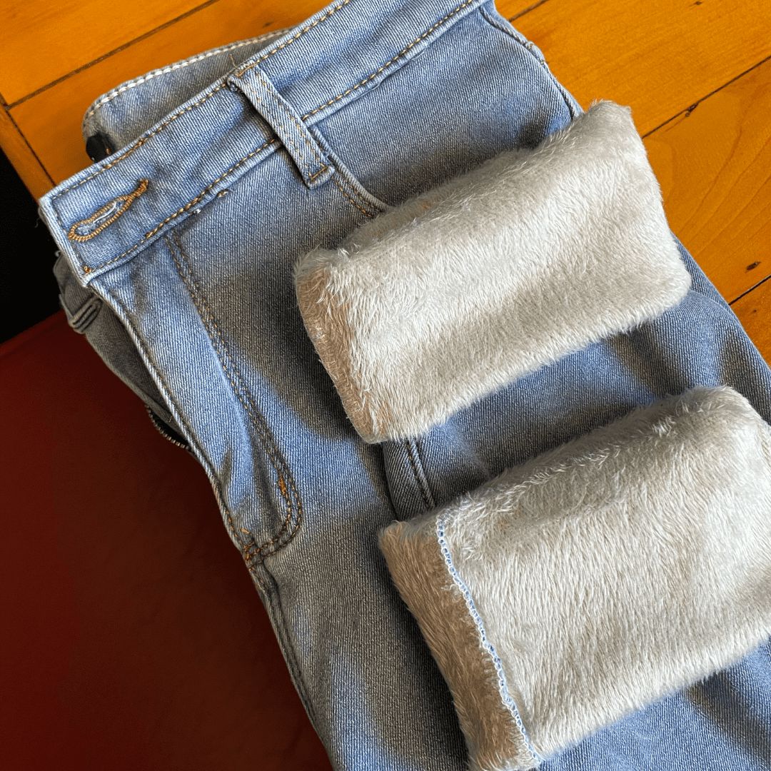 Calça Jeans Feminina com Elastano Peluciada Forglows + Meia Térmica - Direct Ofertas