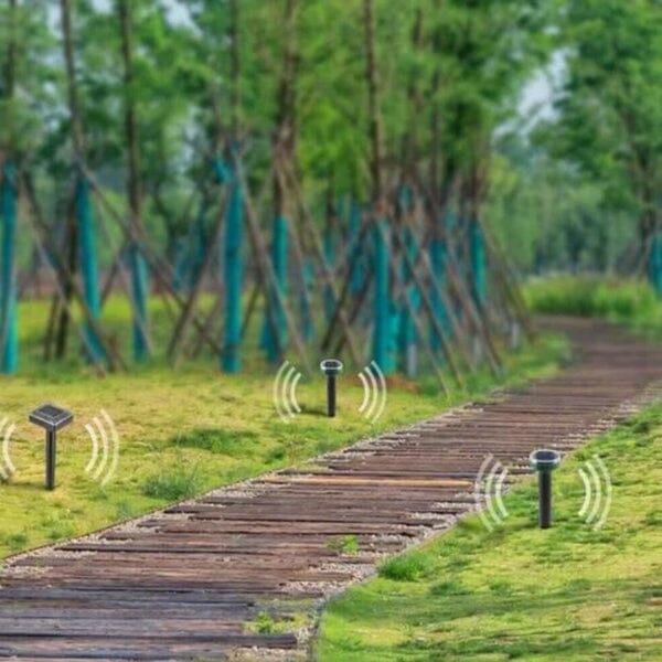 Repelente Solar Ultra Sônico Espanta Pragas 24 Horas A Prova d'água - Direct Ofertas